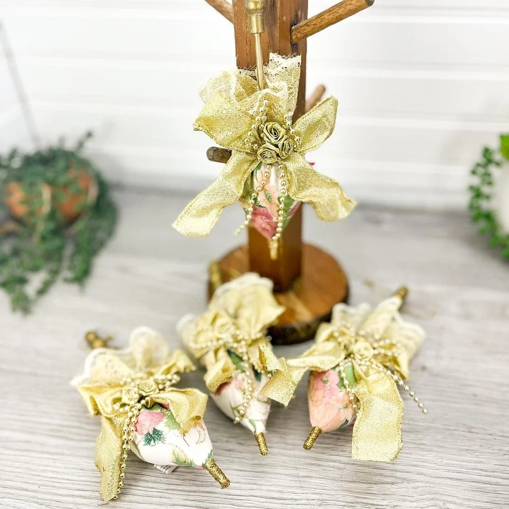 Vintage Floral‎ Christmas Ornaments: Shabby Chic Cottagecore Decor, Set of 4